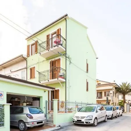 Apartamento Casa Lilly Porto SantʼElpidio Exterior foto